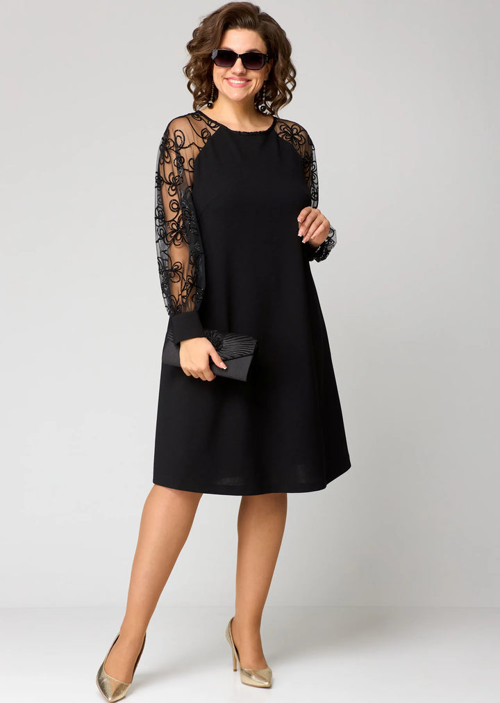 Elizabeth™ Elegant Lace Dress