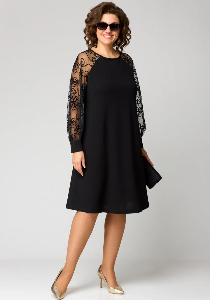 Elizabeth™ Elegant Lace Dress