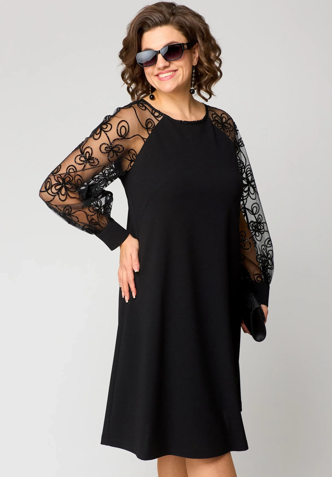 Elizabeth™ Elegant Lace Dress